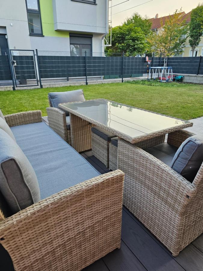 Cosy & Elegant Cityhouse With Garden Вена Экстерьер фото